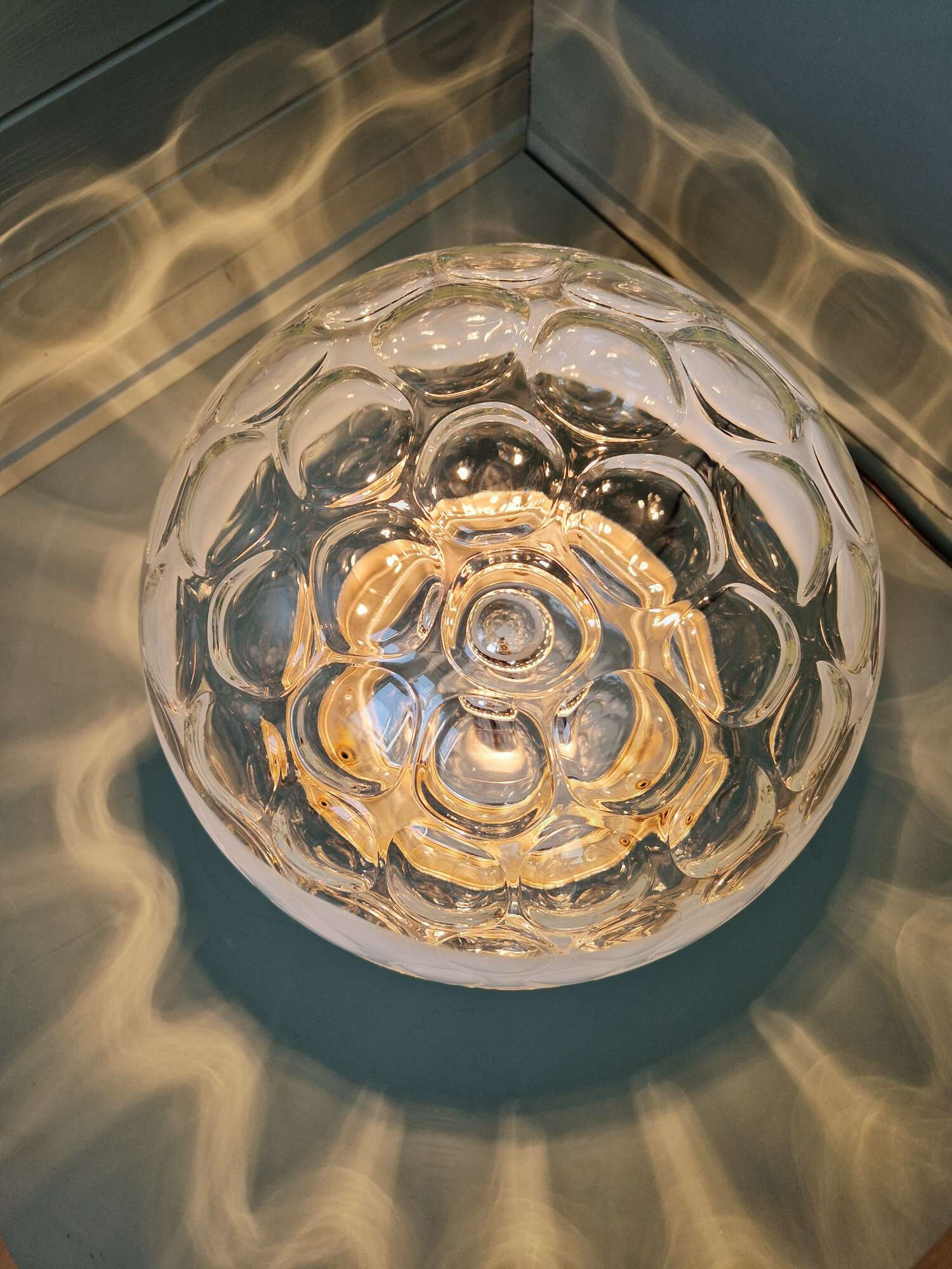 Large table lamp in blown honeycomb glass, 1970.