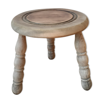 Tripod wooden stool