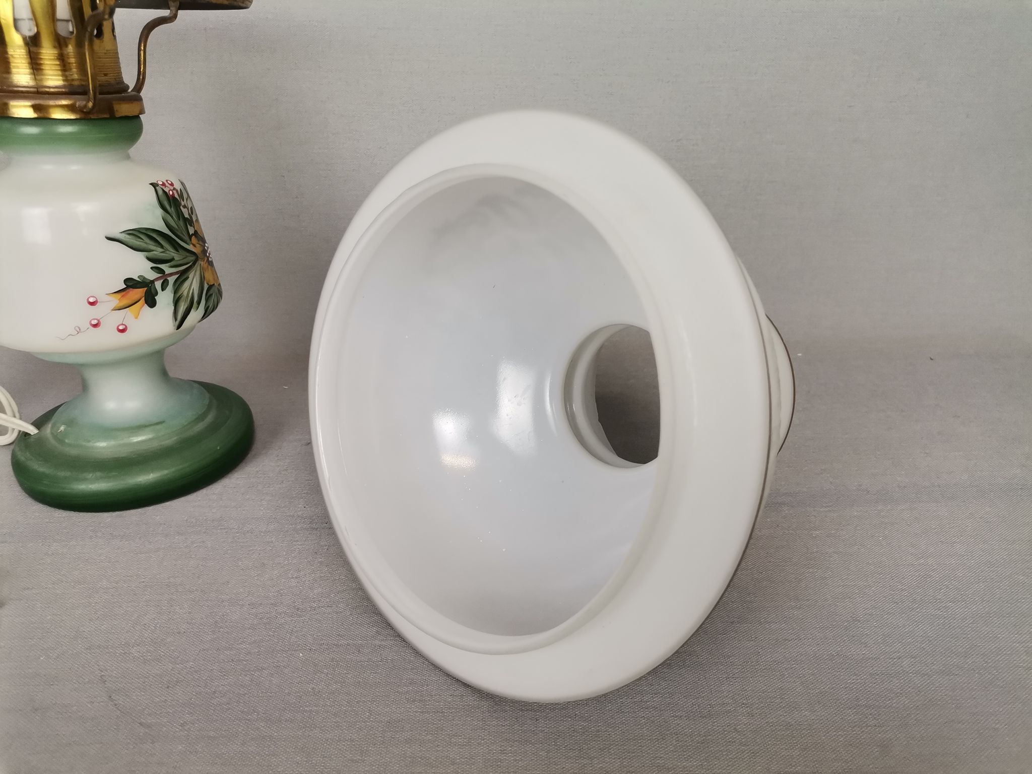 French country 1960s rustic green ceramic and glass vintage table lamp