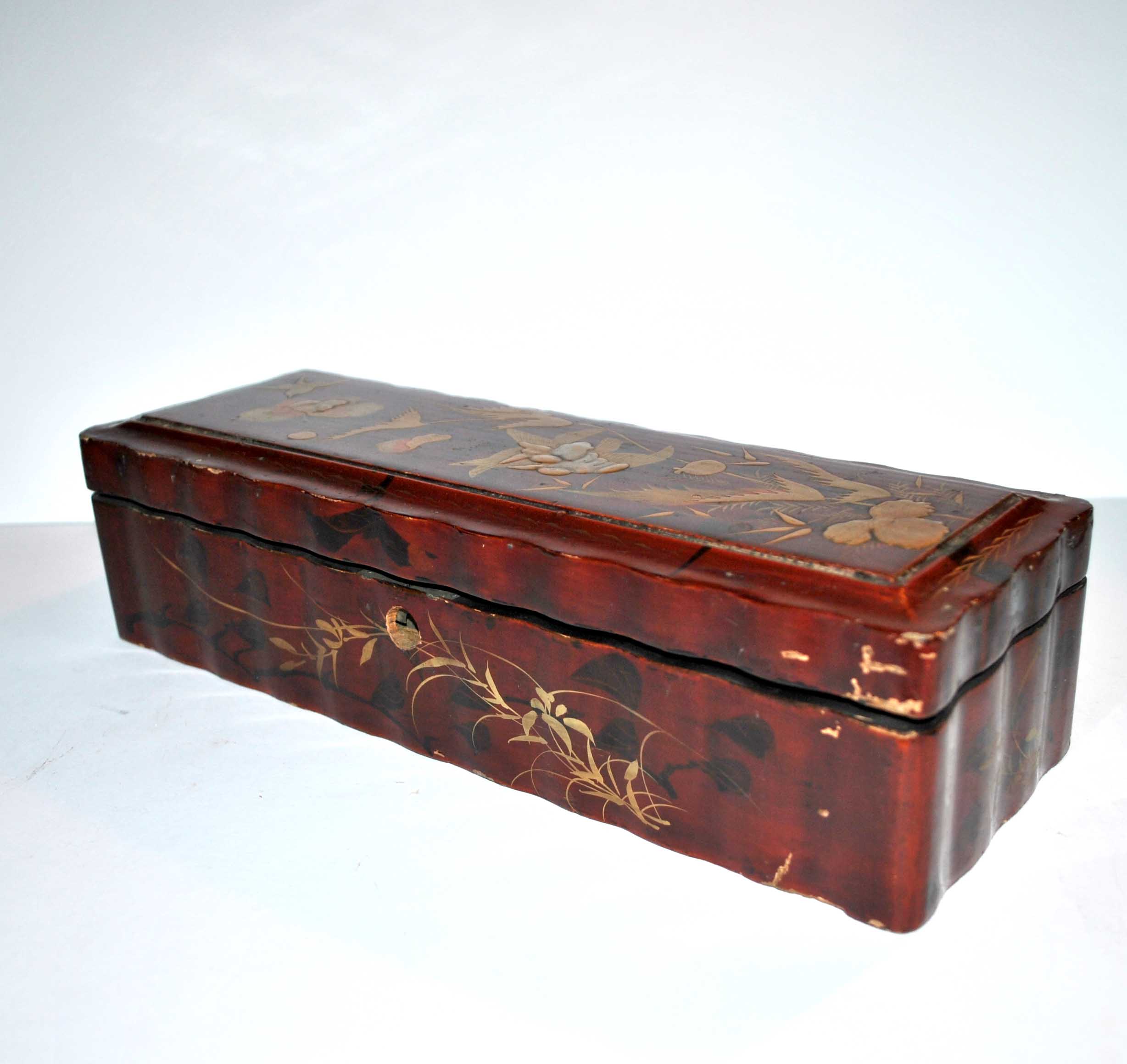 Antique glove box in Red China Lacquer decorated with golden birds