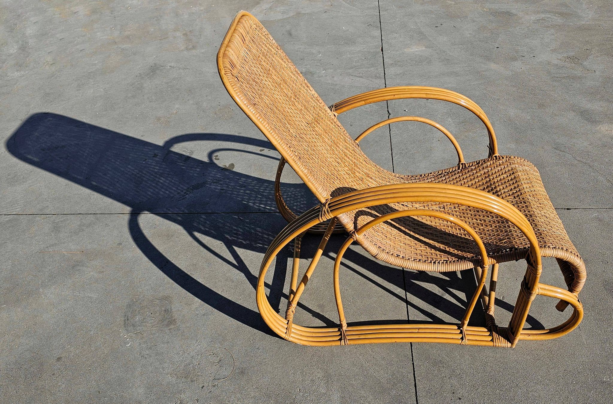 XXL Mid Century Modern pair of bamboo and rattan sun loungers