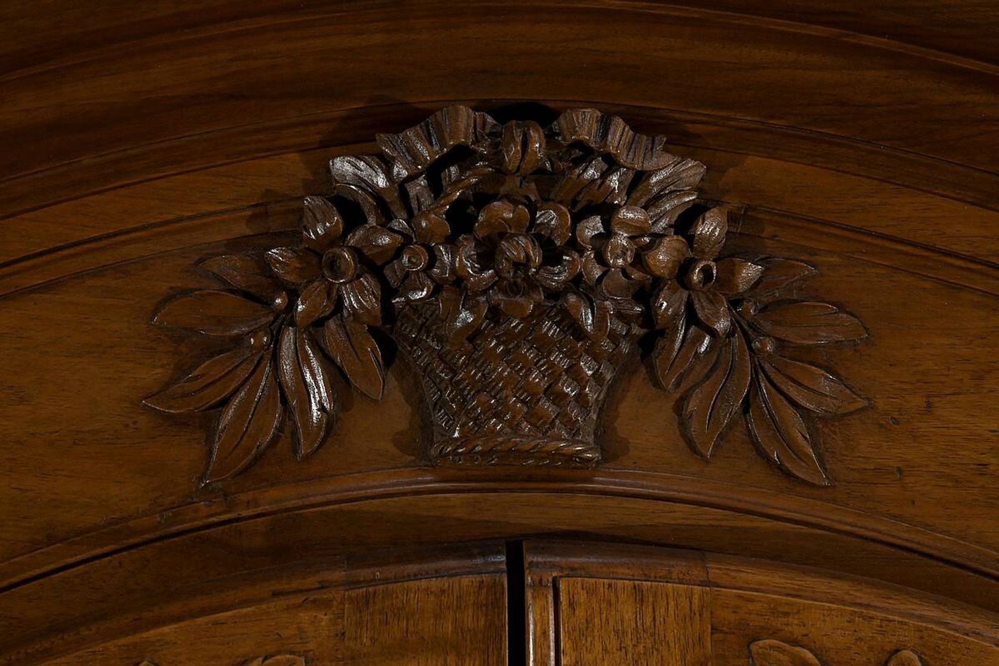 Walnut Display Cabinet, Louis XV Style – Late 19th Century