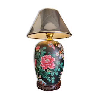 Antique Chinese porcelain lamp