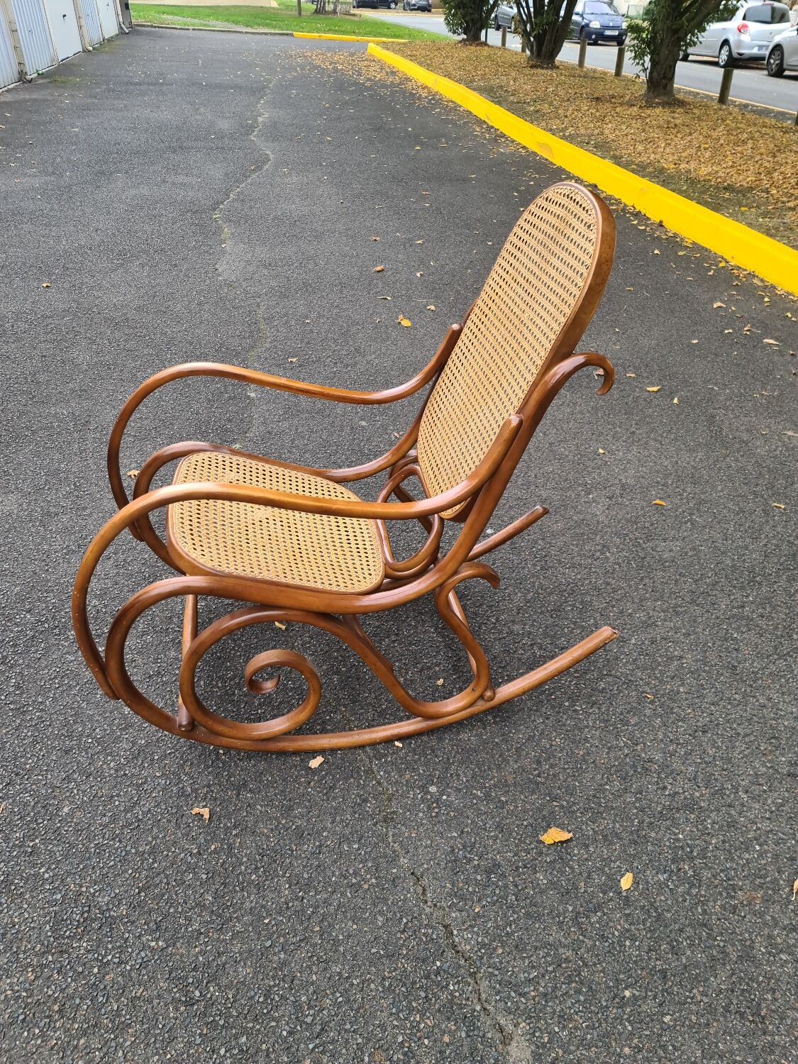 Rocking chair rattan and bentwood Vintage tuna