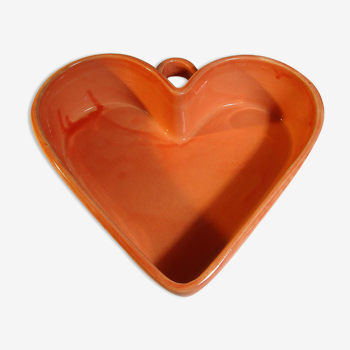 Heart-shaped dish