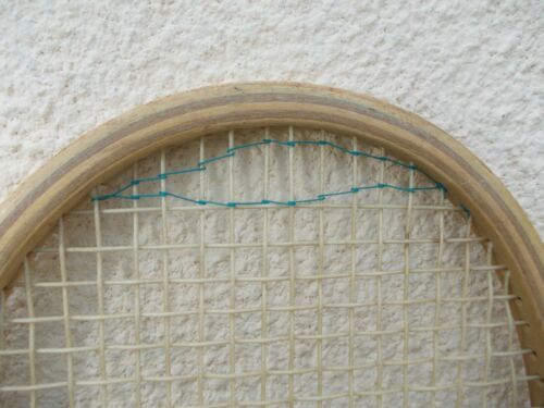 2 anciennes raquettes vintage tennis Marco et Montana