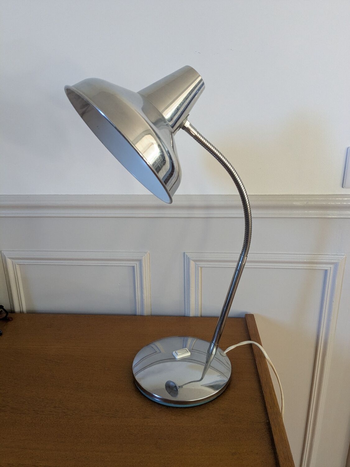 Vintage articulated lamp