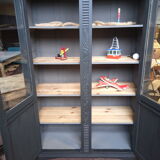 Patinated librarian