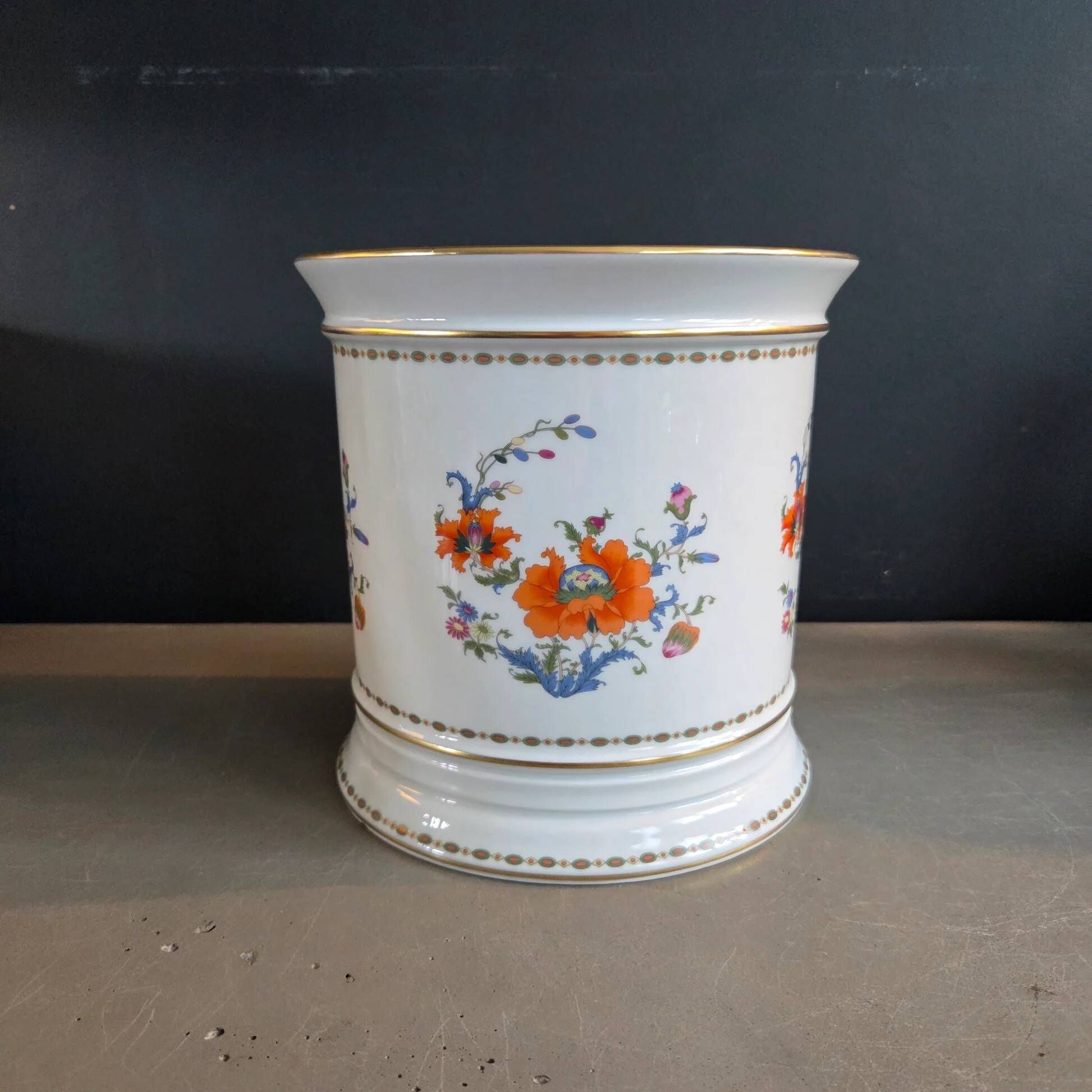 Cache-pot in Limoges porcelain – Raynaud & Cie