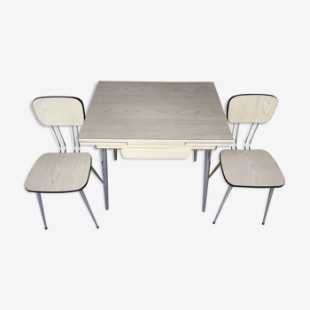 Ensemble table et 2 chaises formica