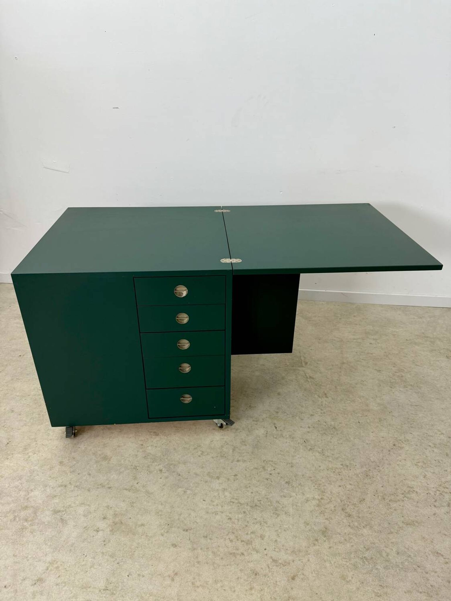 Old small modular desk from the 70s designed by Verena Huber, Flair Boy model