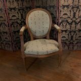 Louis xvi convertible