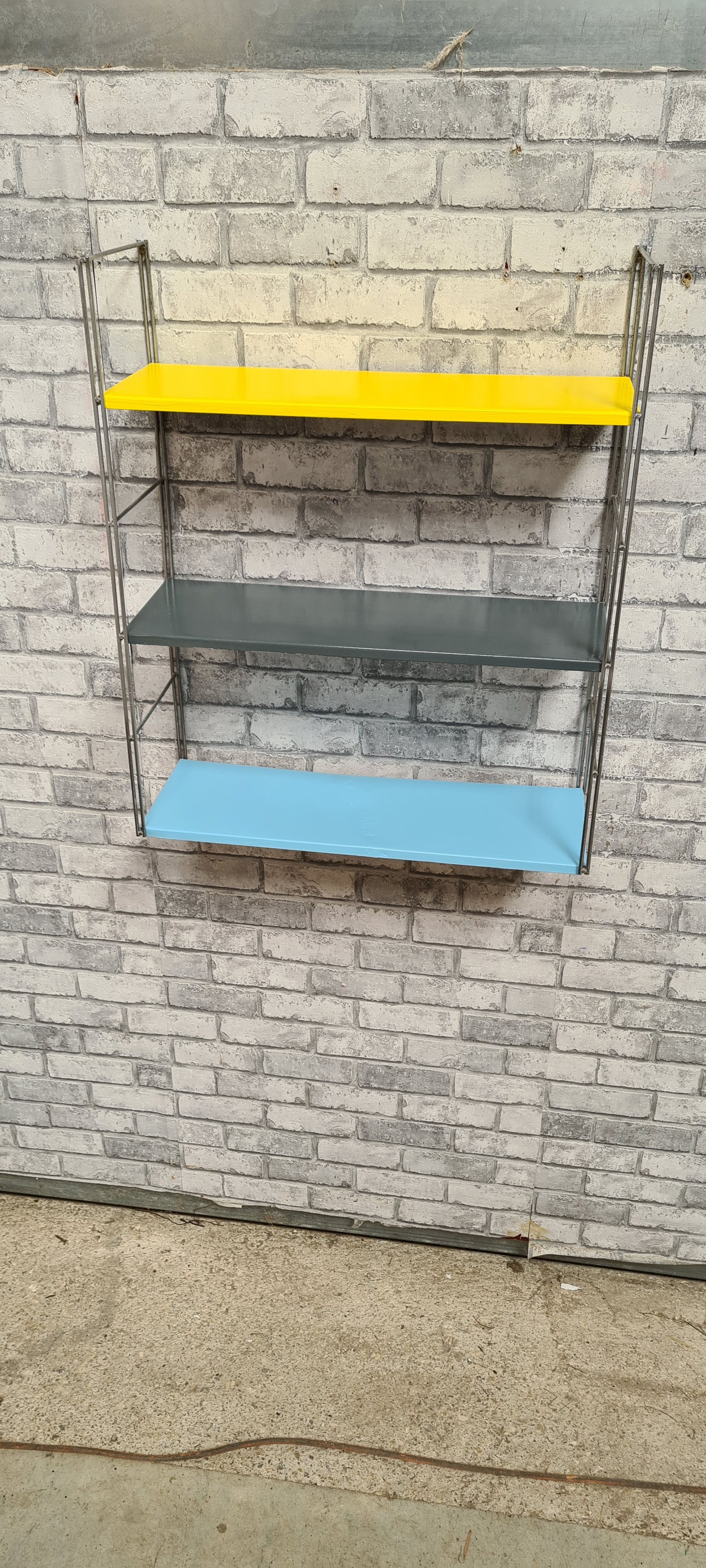 Wall shelves in metal 60s 70s