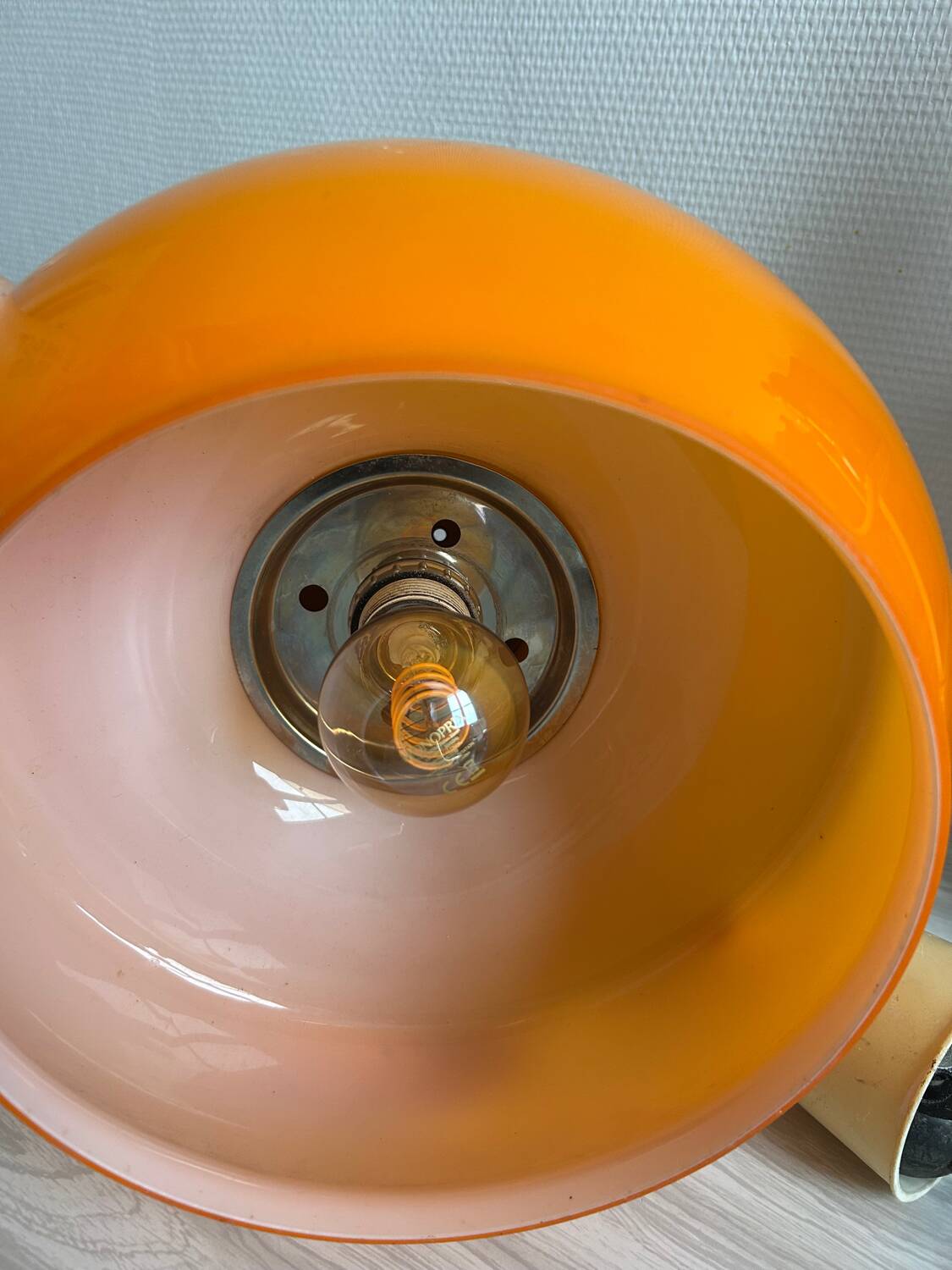 Plafonnier en verre des années 1970