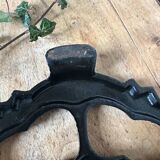 Enamelled cast iron trivet