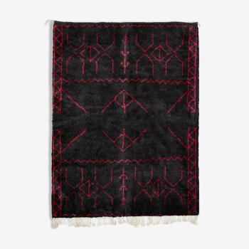 Modern Moroccan carpet black