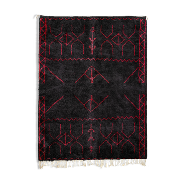 Tapis marocain moderne noir