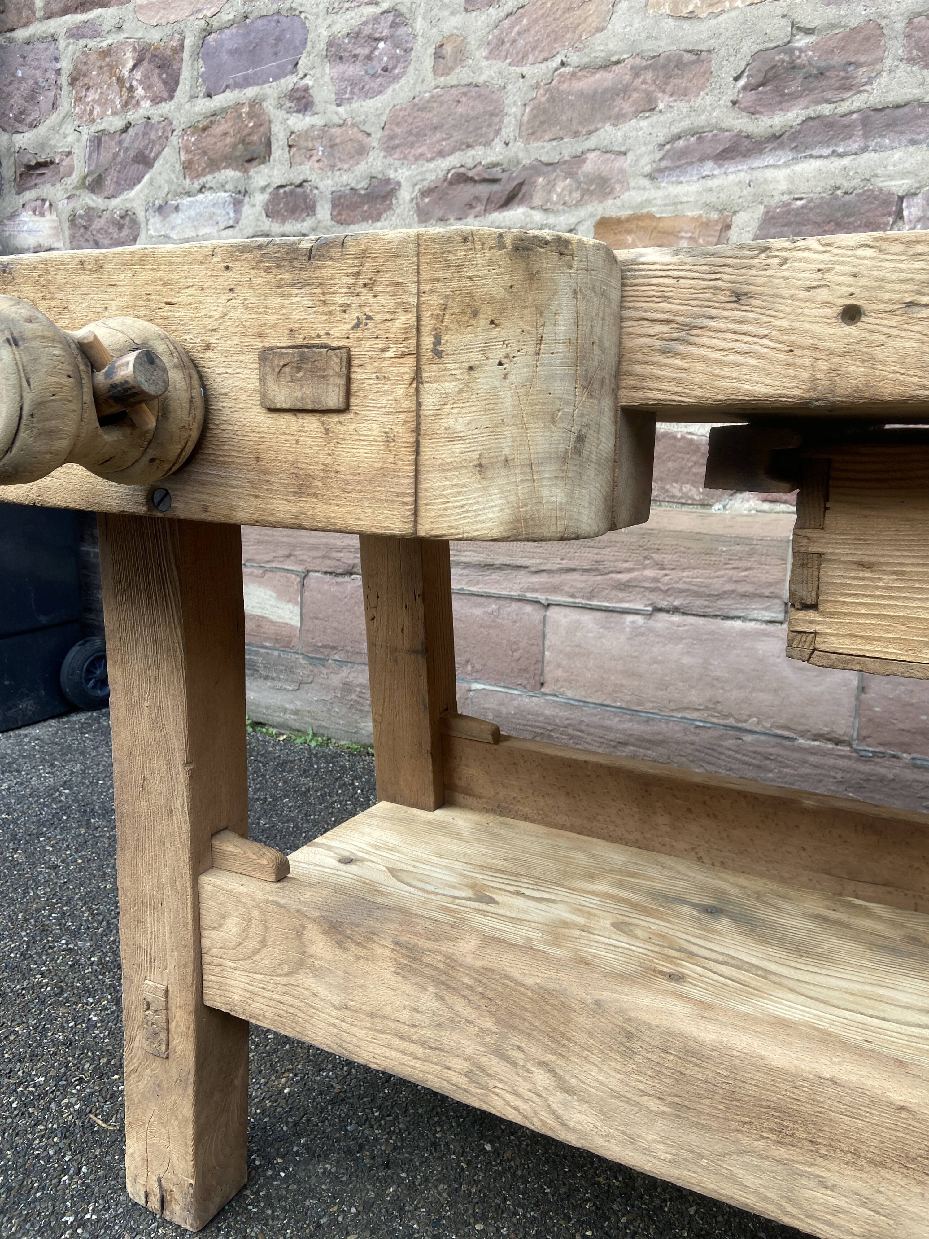 Industrial table carpenter's workbench in raw natural wood vintage bohemian