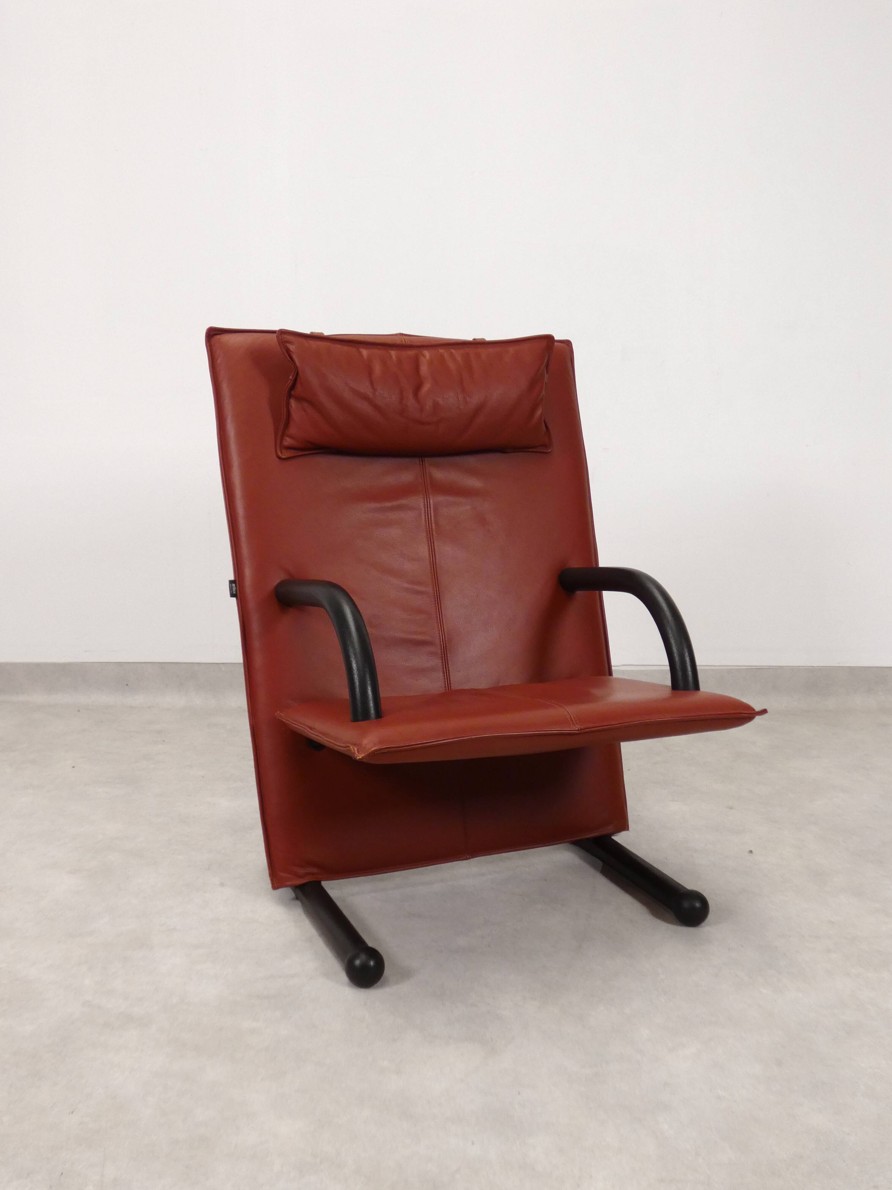 T-Line lounge chair - Arflex