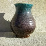 Ceramic vase from Accolay