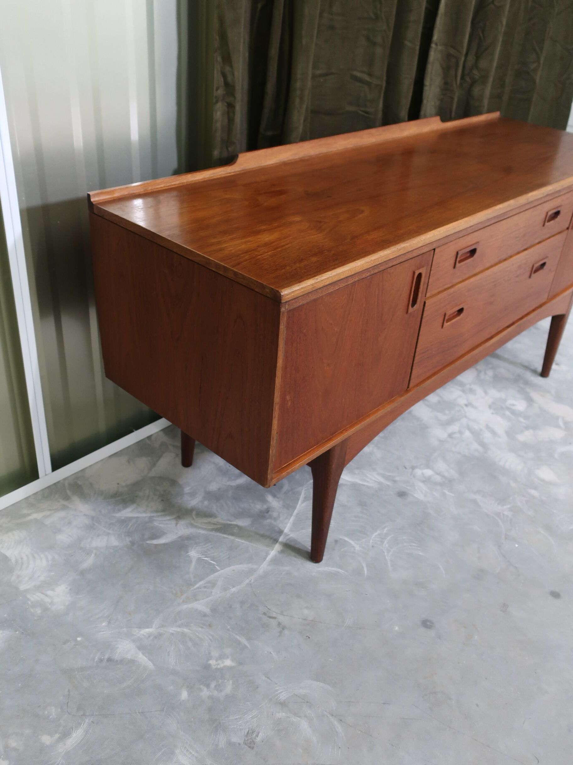 Small teak thread from the 60s