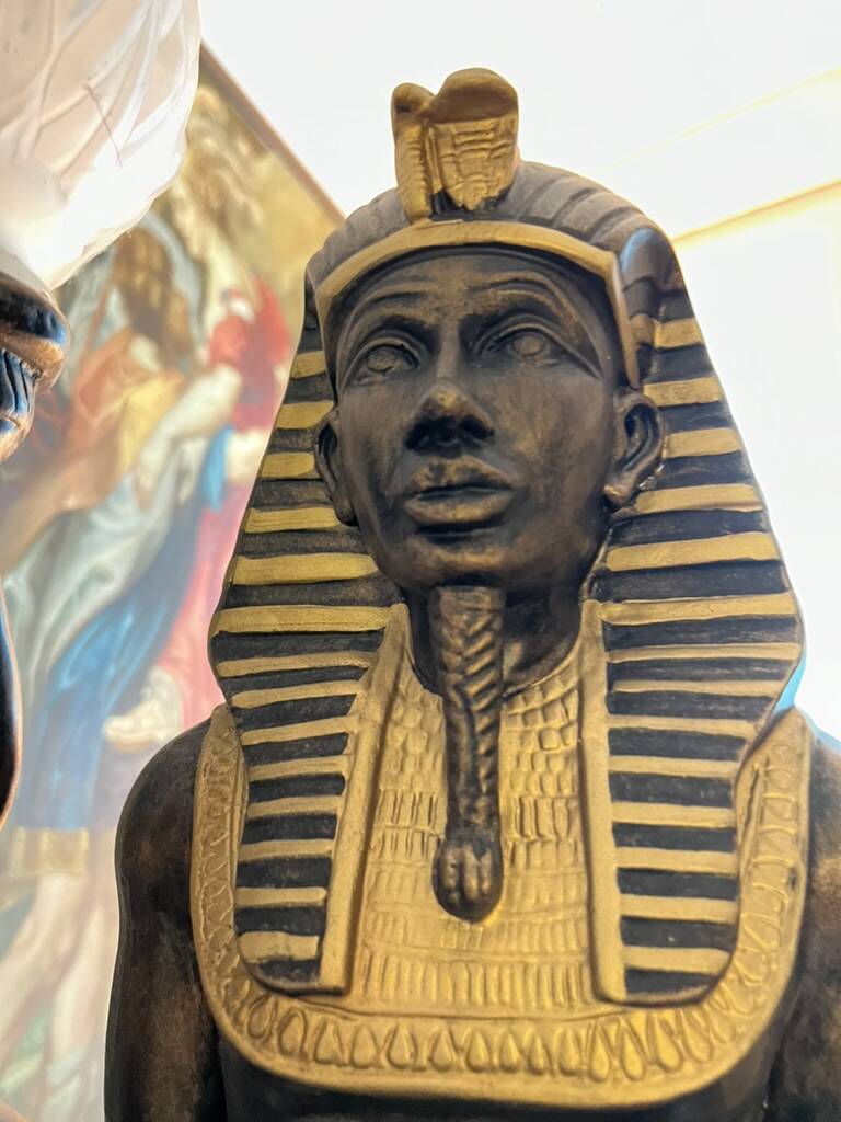 Large Egyptian lamp in the style of Tutankhamun – Vintage Egyptomania