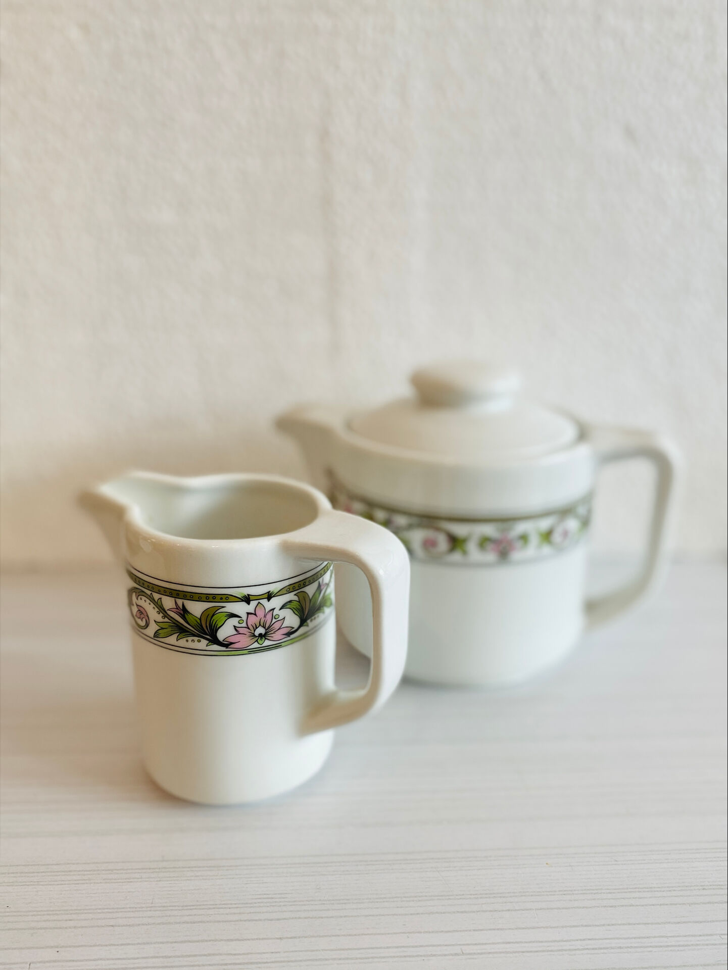 Vintage porcelain coffee pot / teapot and milk jug Apilco