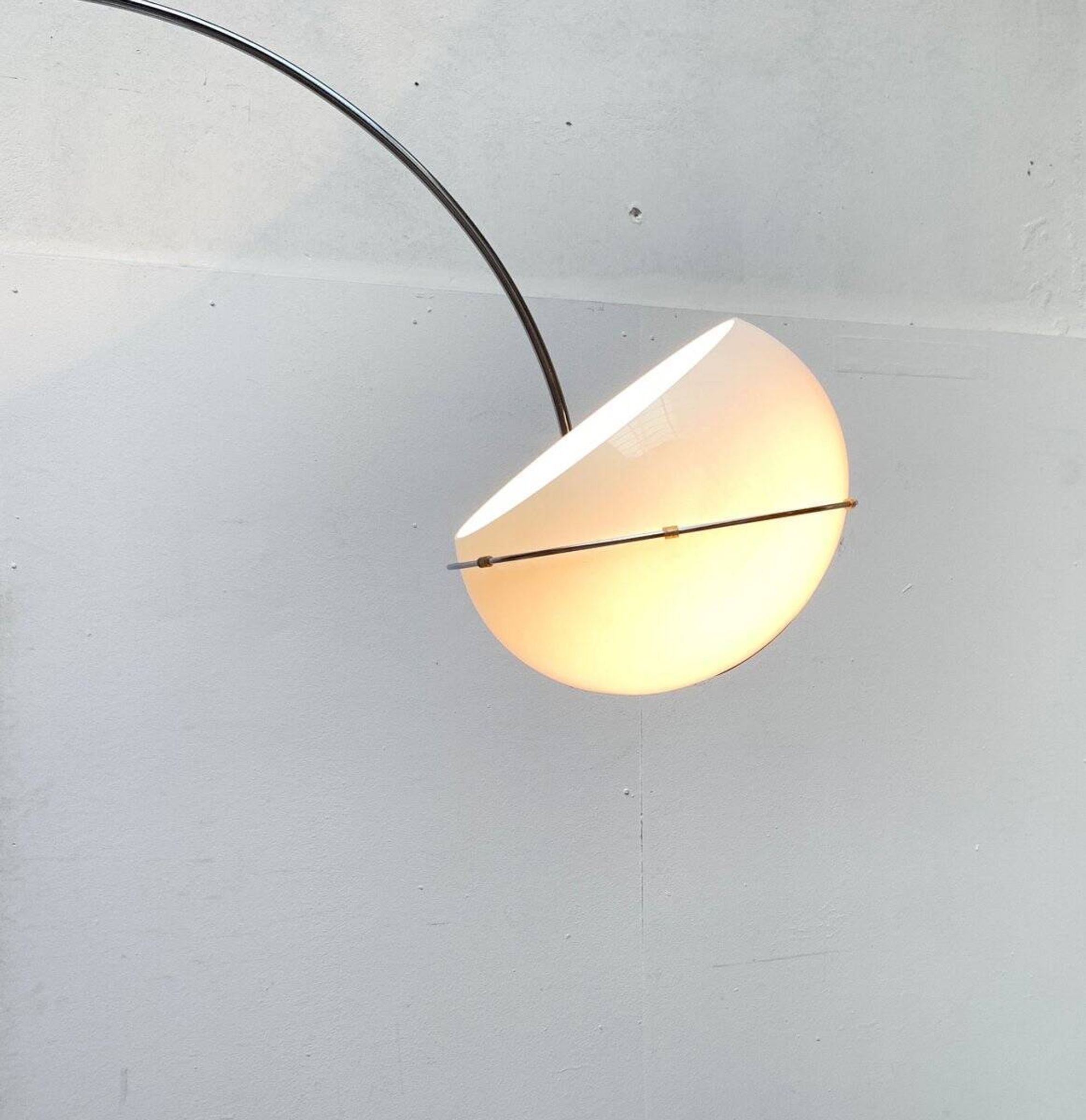 Lampadaire Arc Âge Spatial du Milieu du Siècle de Gepo, années 1960