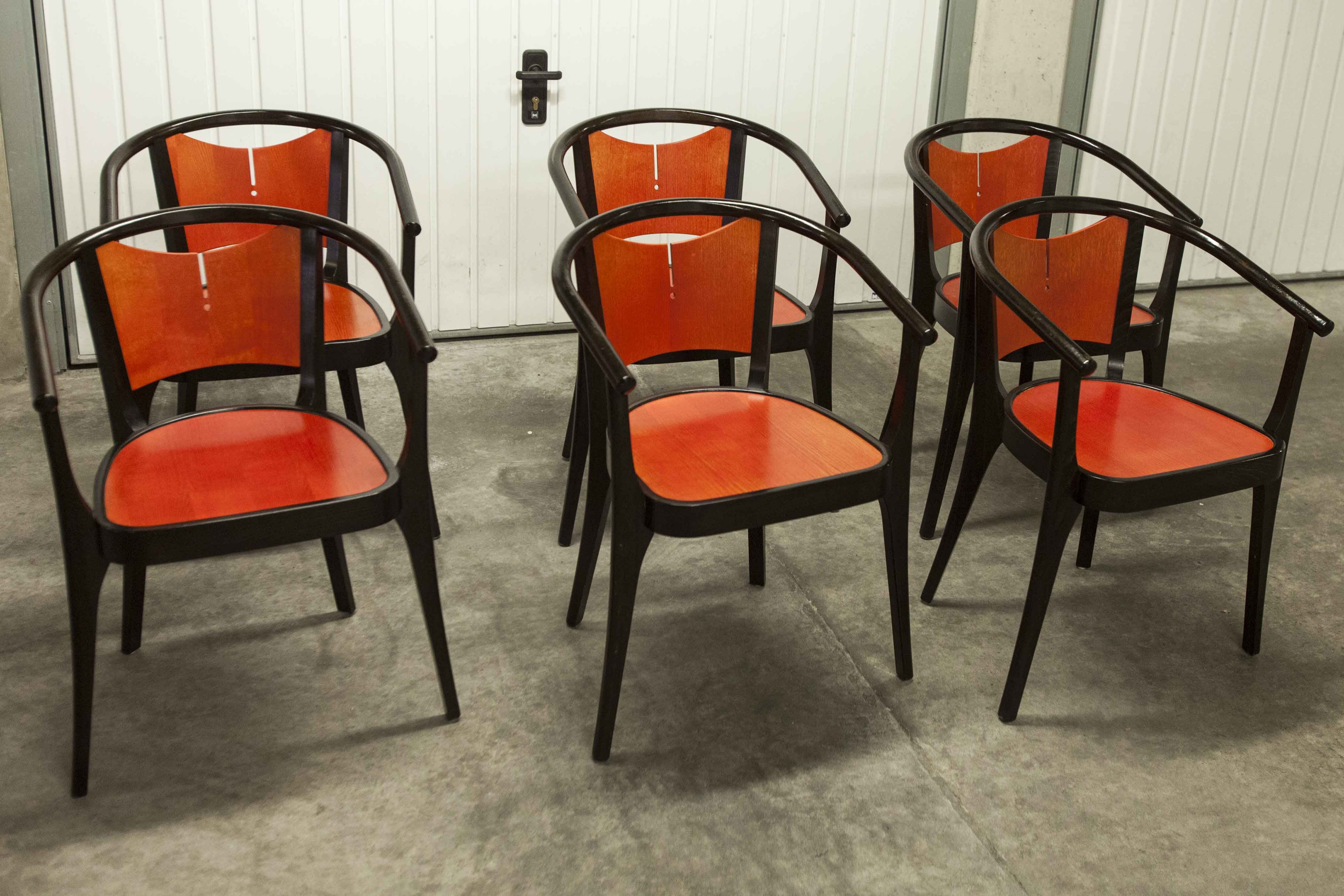 Table and 6 armchairs Baumann Diese, design Pagnon Pelhaître, Wenge color and red,