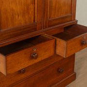 Armoire à linge en lin des années 1840