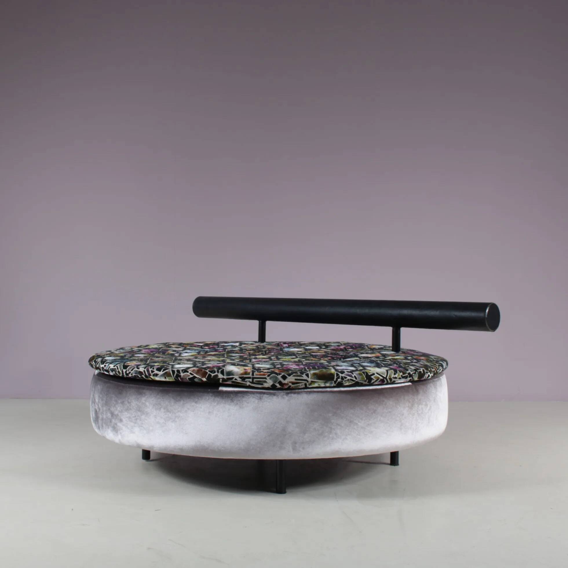 1980s round loveseat in Antonio Citterio style from Italy