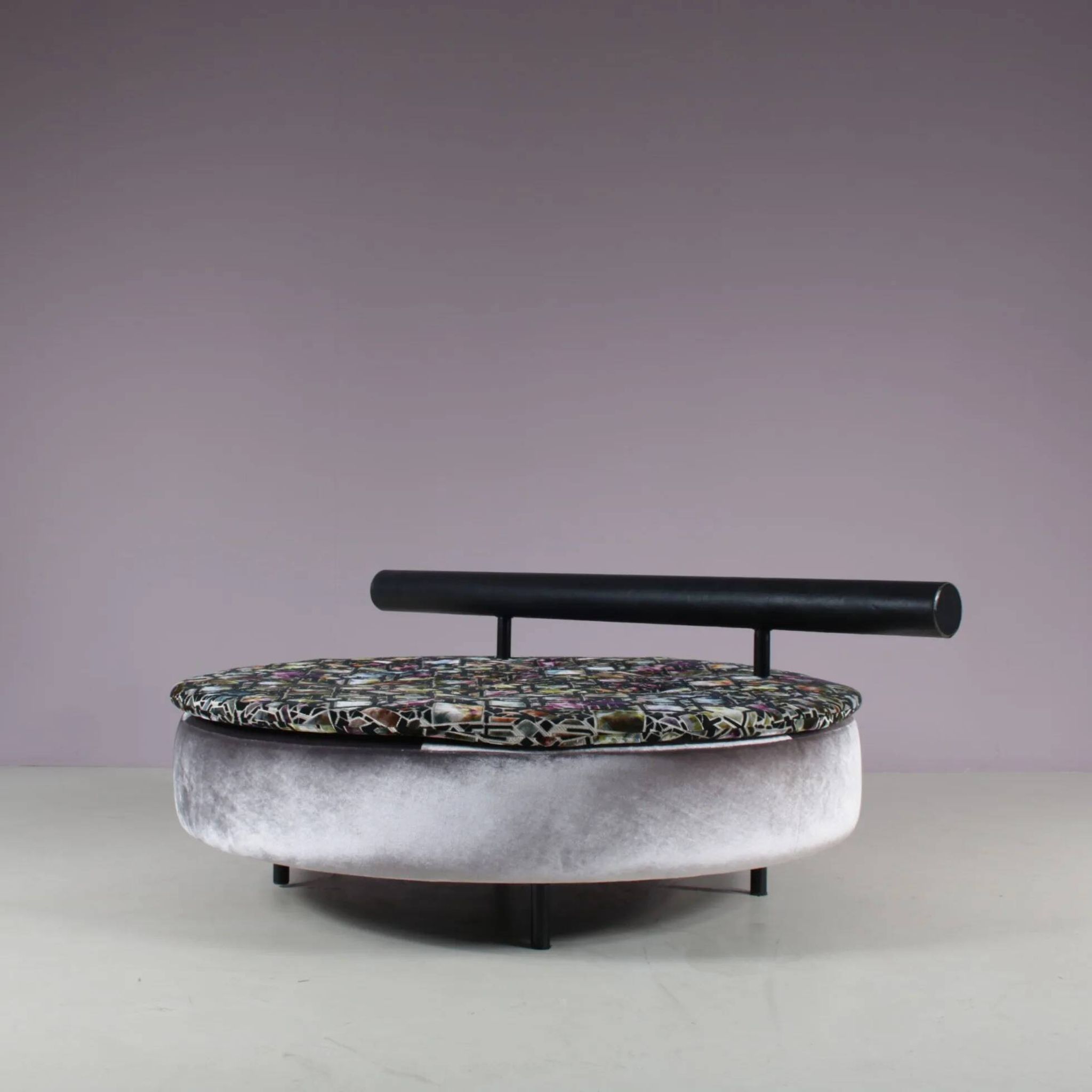 1980s round loveseat in Antonio Citterio style from Italy