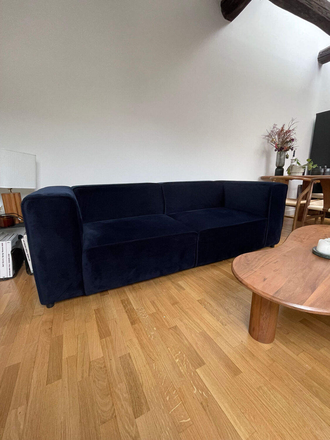 Navy velvet sofa Carmo by Bo Concept