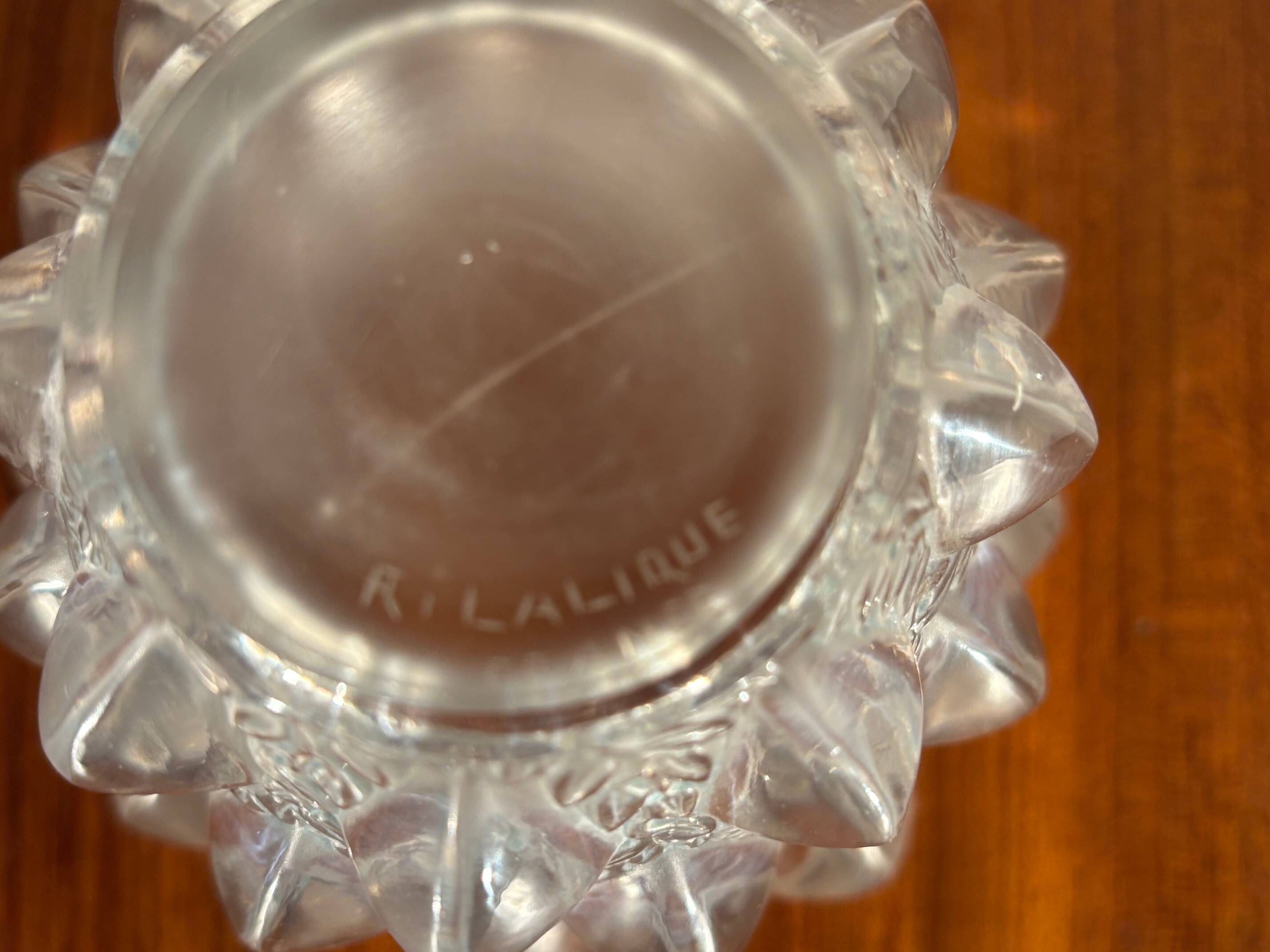 R-Lalique vase