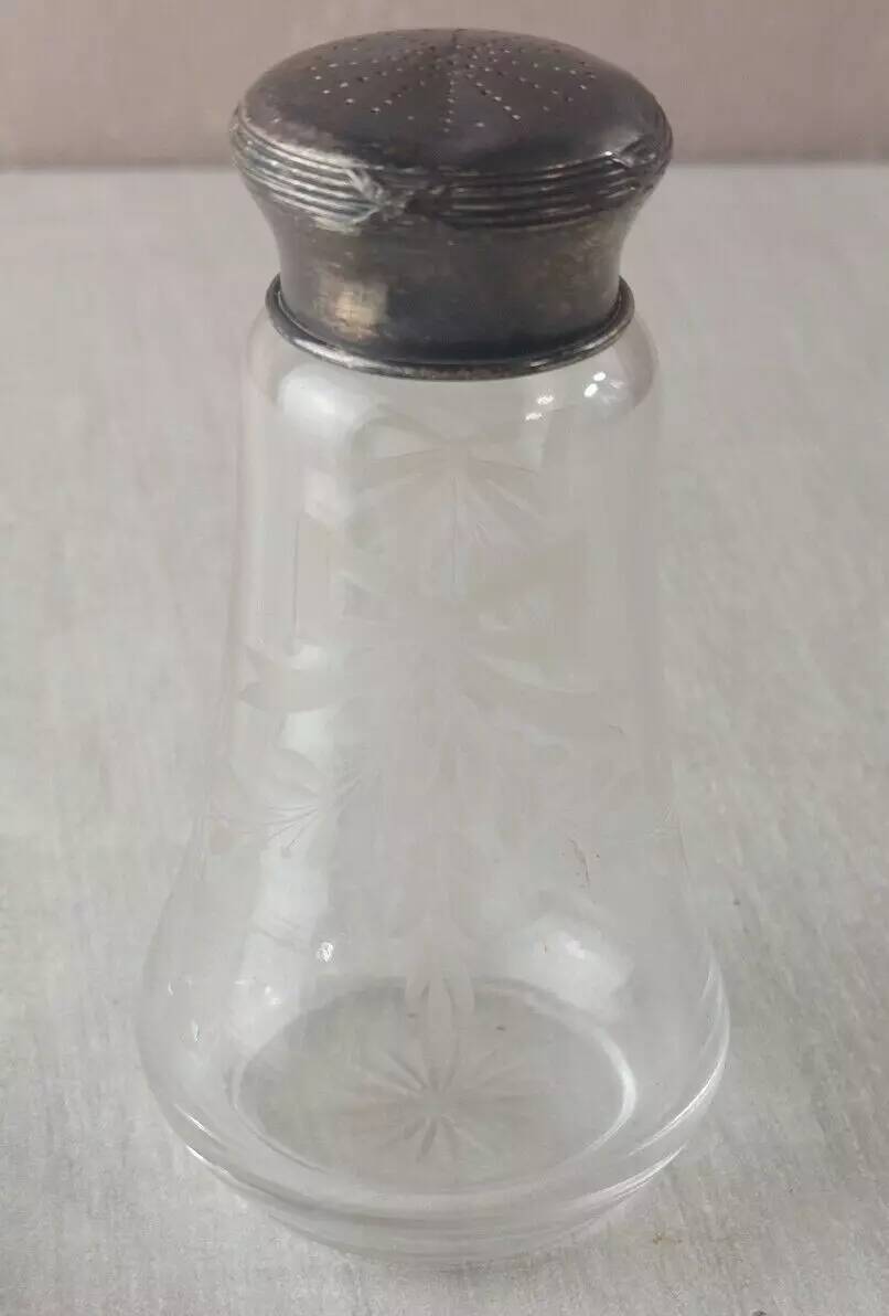 Antique table powder shaker, in engraved glass and solid silver, X