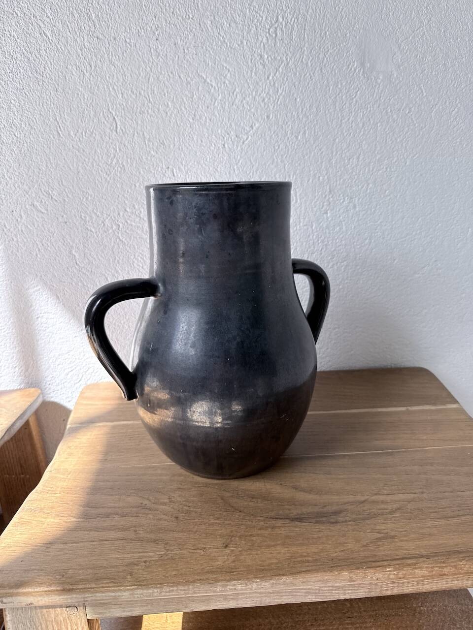 Handled vase Accolay