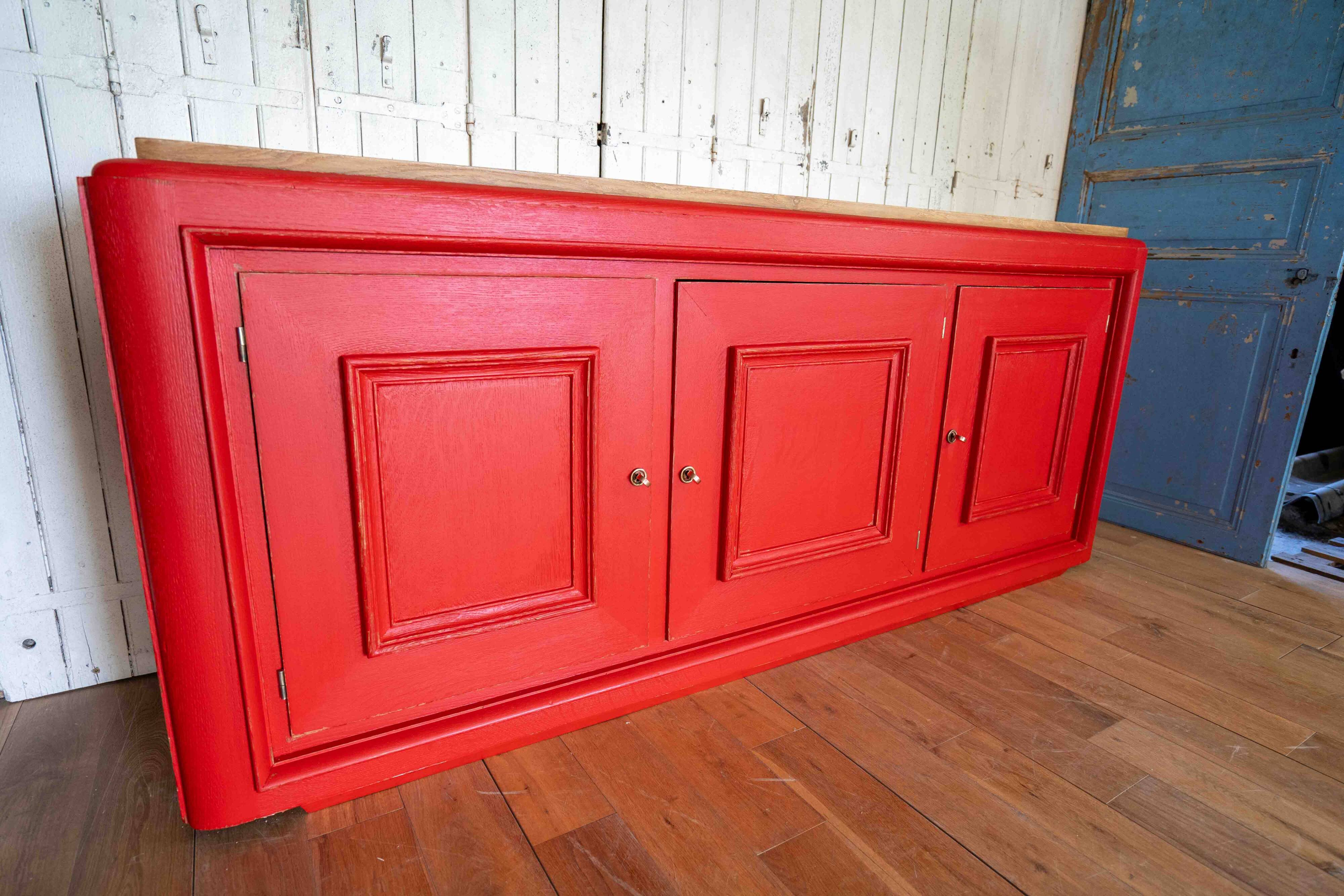 Low sideboard with 3 doors