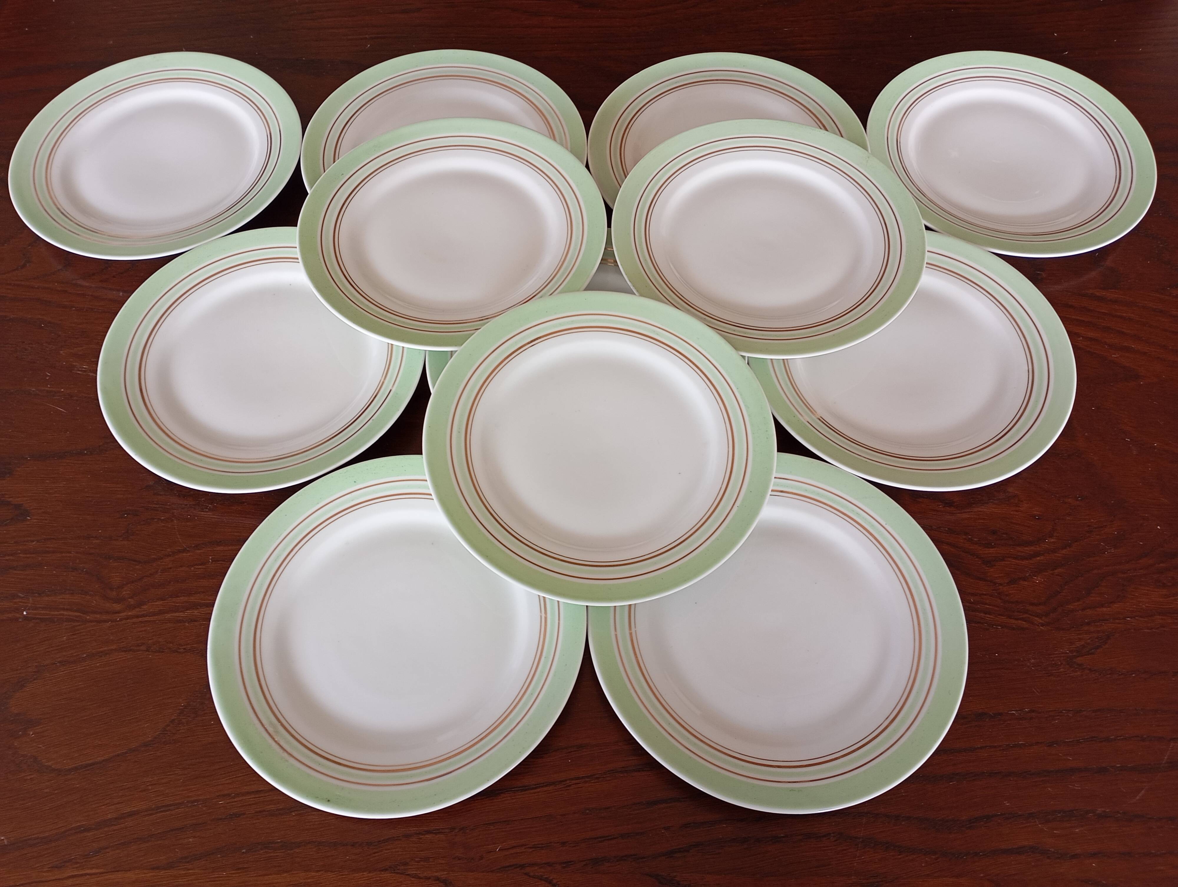 12 assiettes à dessert Descotte Reboisson & Barranger (D.R.B.) Limoges