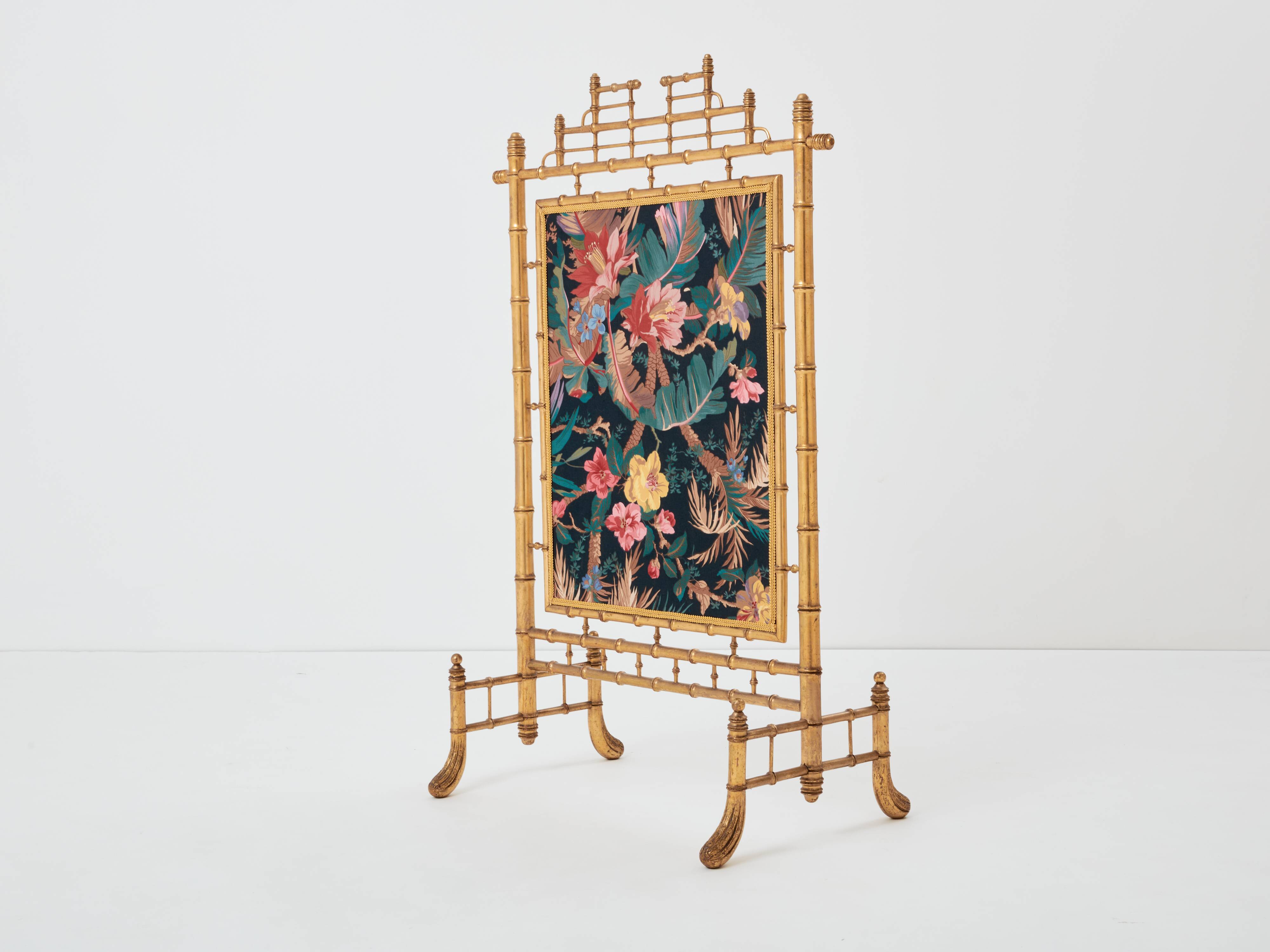 Decorative gilded wood fire screen faDecorative gilded wood fire screen bamboo and silk style 1960s