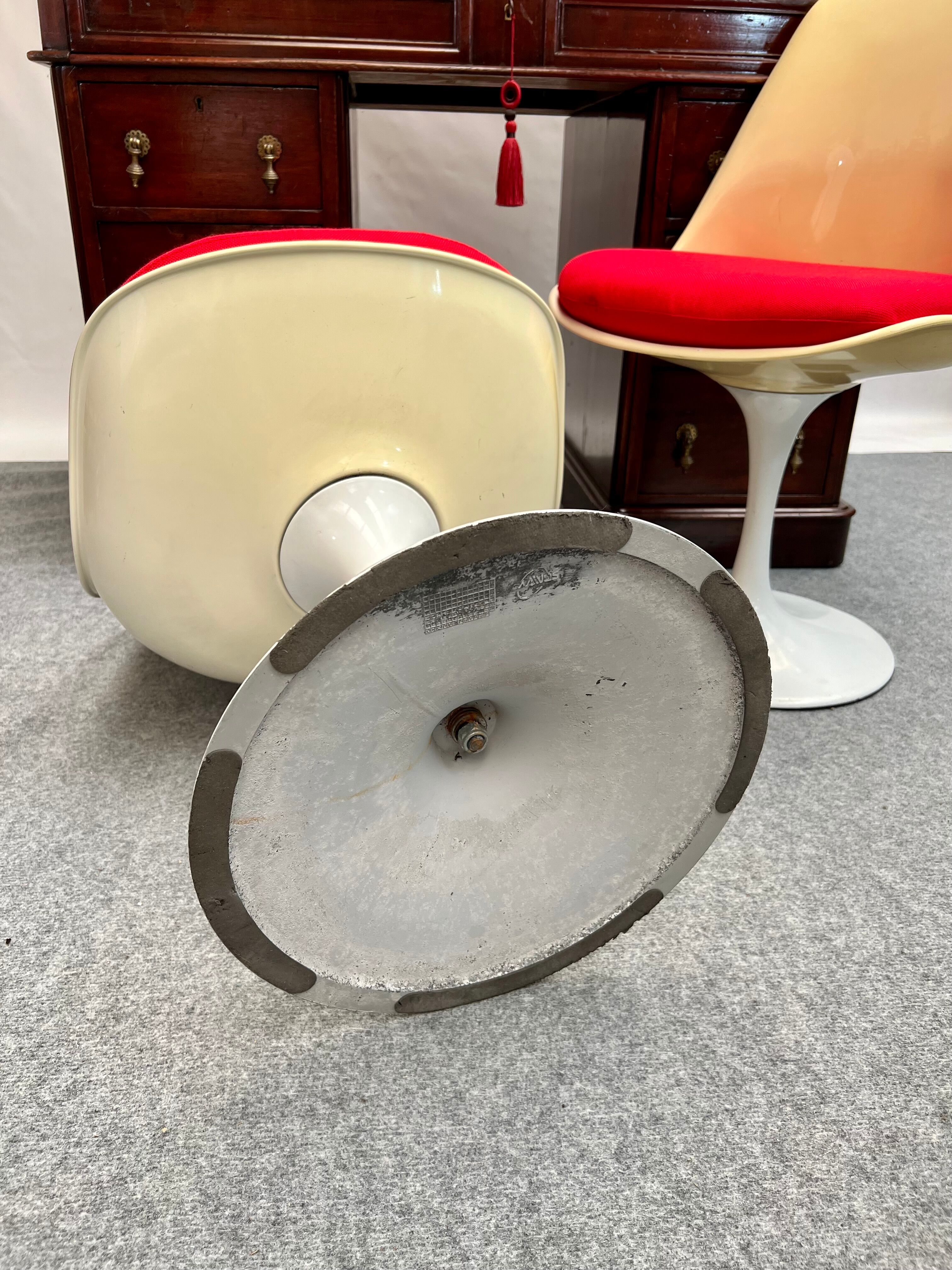 Pair of vintage tulip chairs