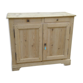 Parisian buffet in raw fir