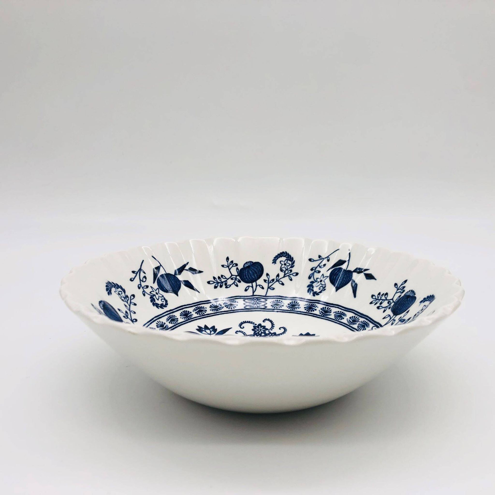 6 Bowl style Deep Plates, J & G Meakin Classic White Blue Nordic.