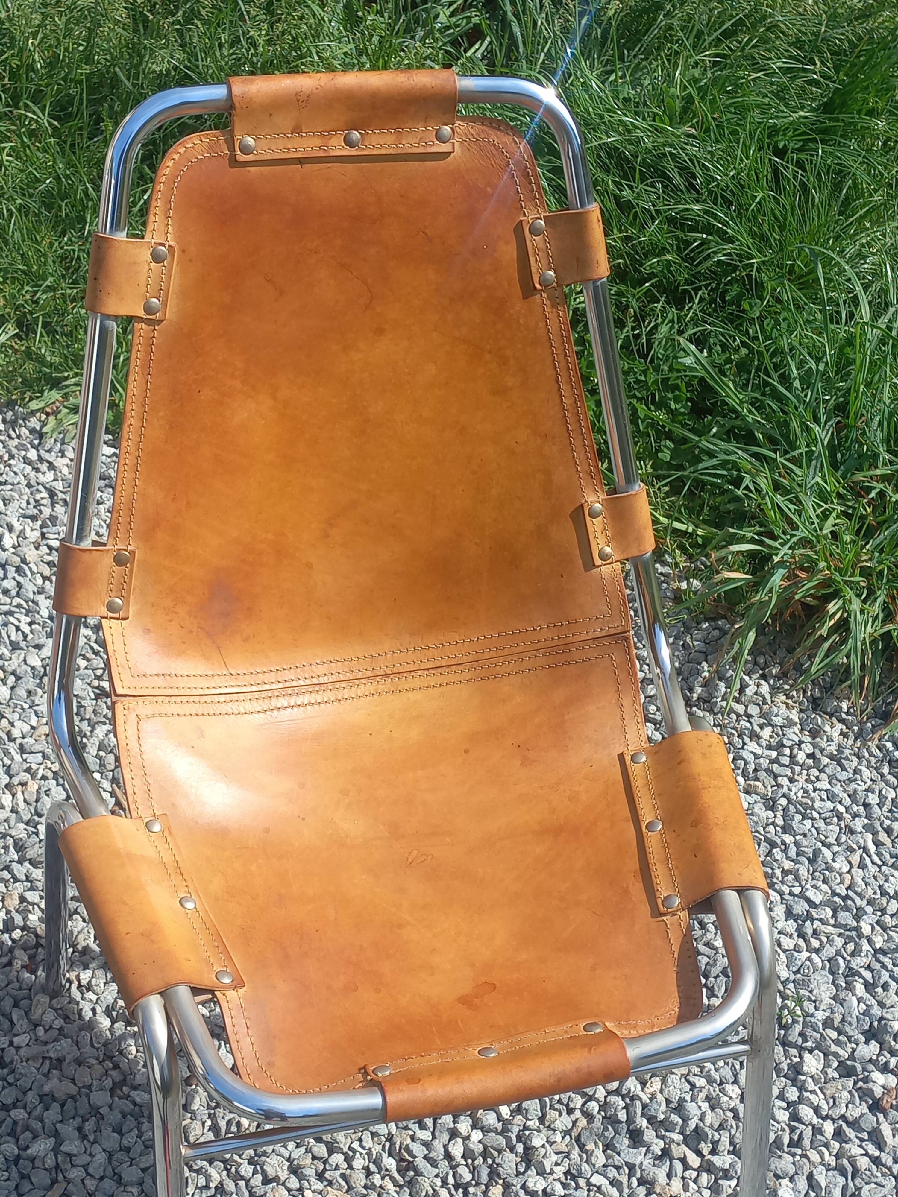 Paire de chaises design de Charlotte Perriand pour les Arcs
