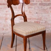 Chaises Biedermeier en noyer, Autriche, années 1830, ensemble de 8