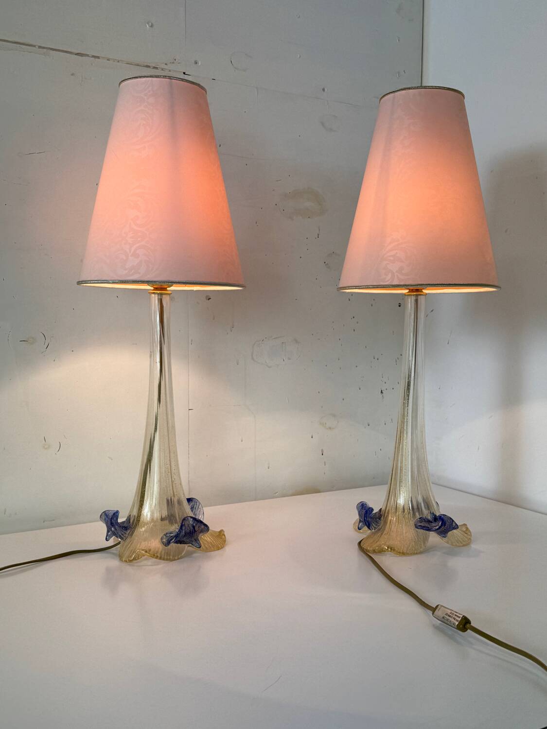 Set de 2 lampes de table italiennes vénitiennes vintage romantiques en verre de Murano.