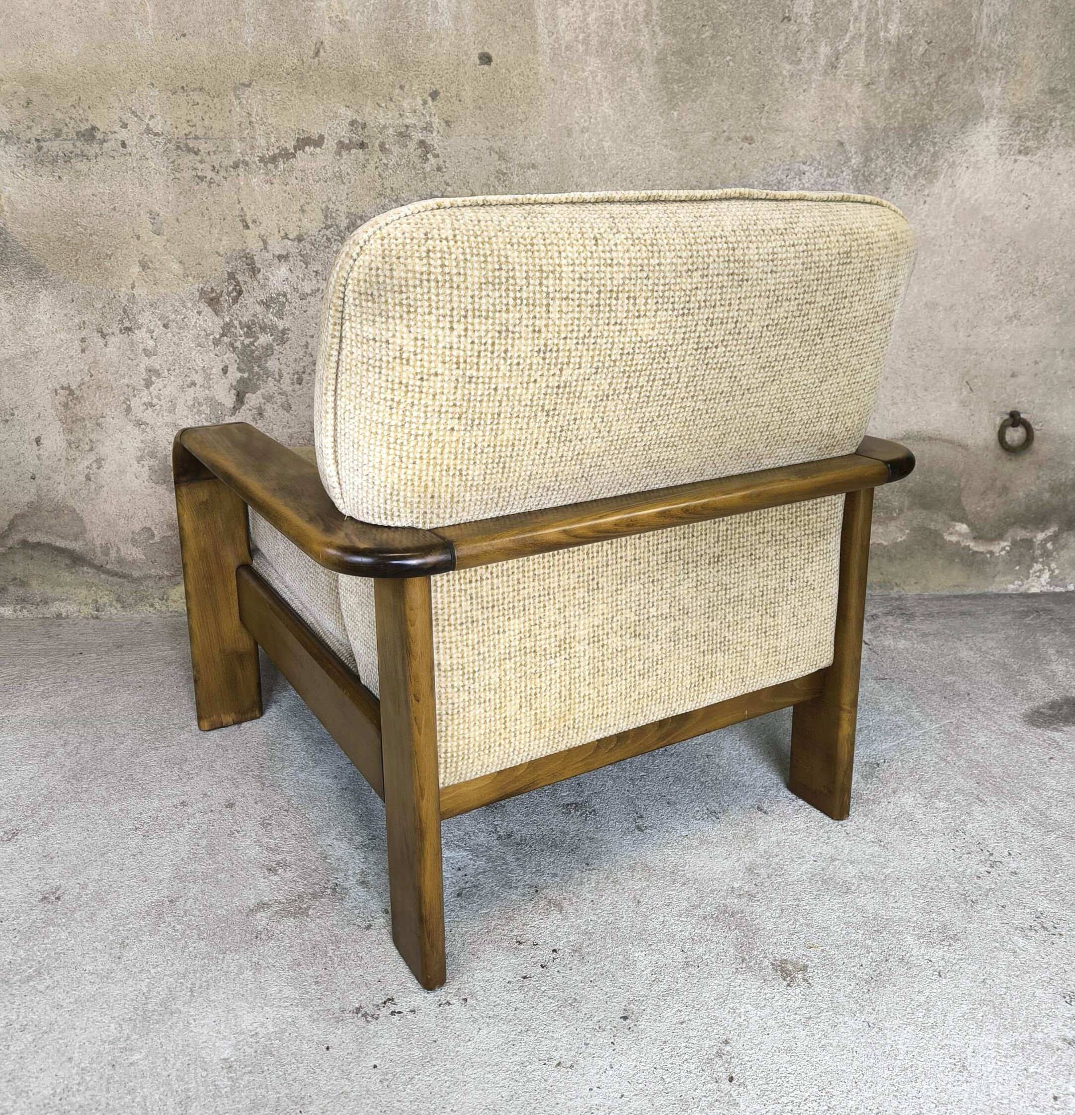 Fauteuil vintage en bois et laine