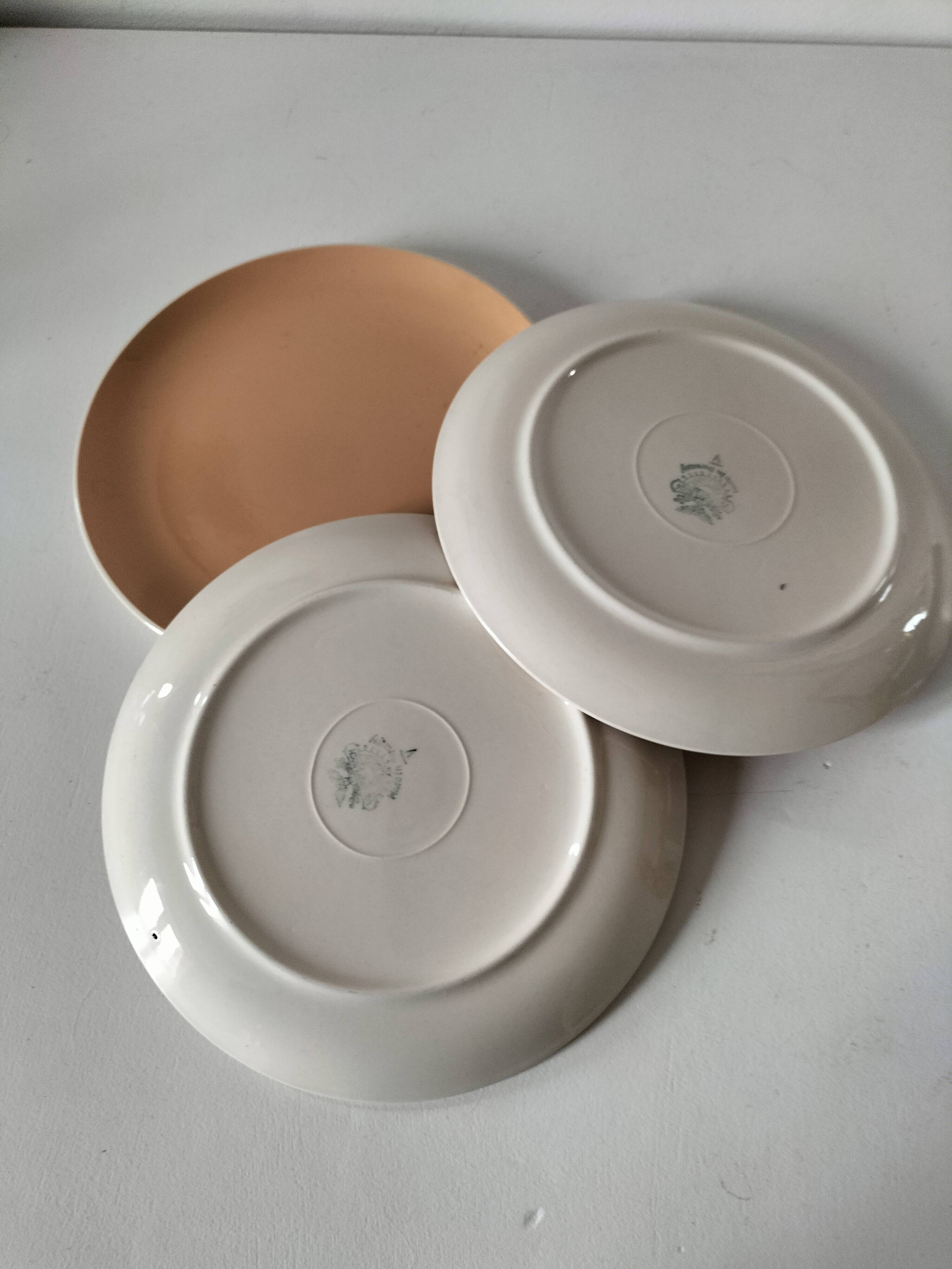 Set of three dessert plates Villeroy & Boch Mettlach powder pink