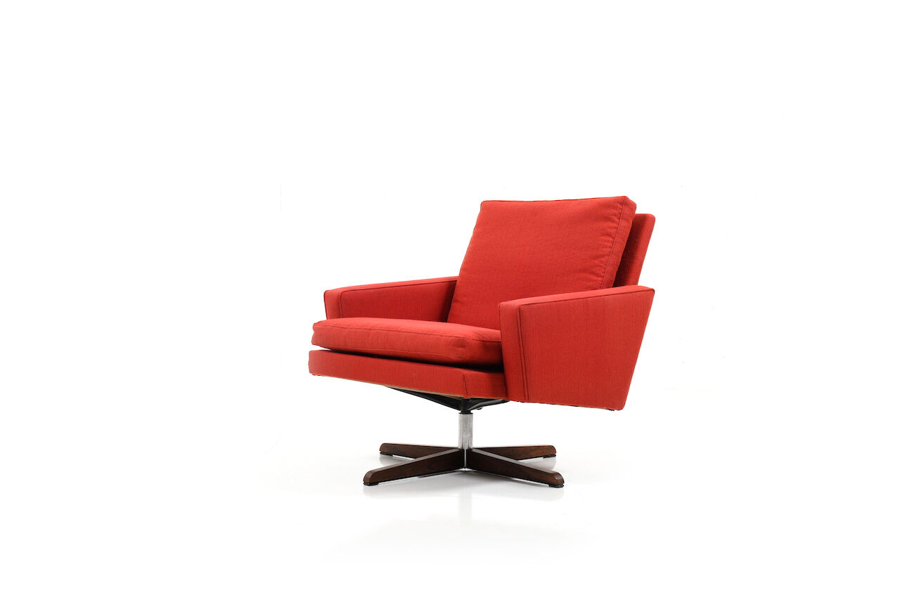 Fauteuil de salon danois pivotant du milieu du siècle