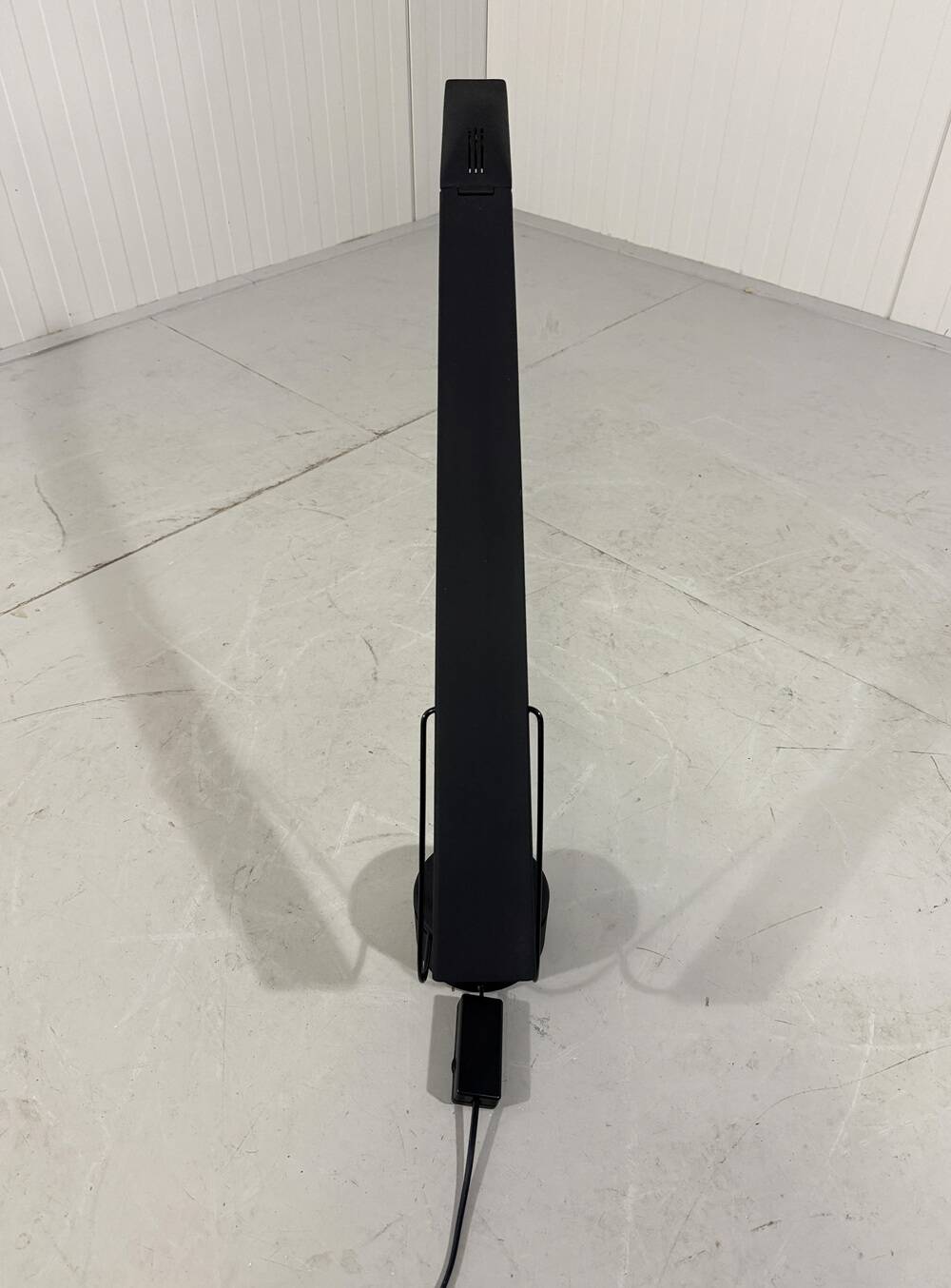 Dove desk lamp Mario Barbaglia & Marco Colombo, Italy