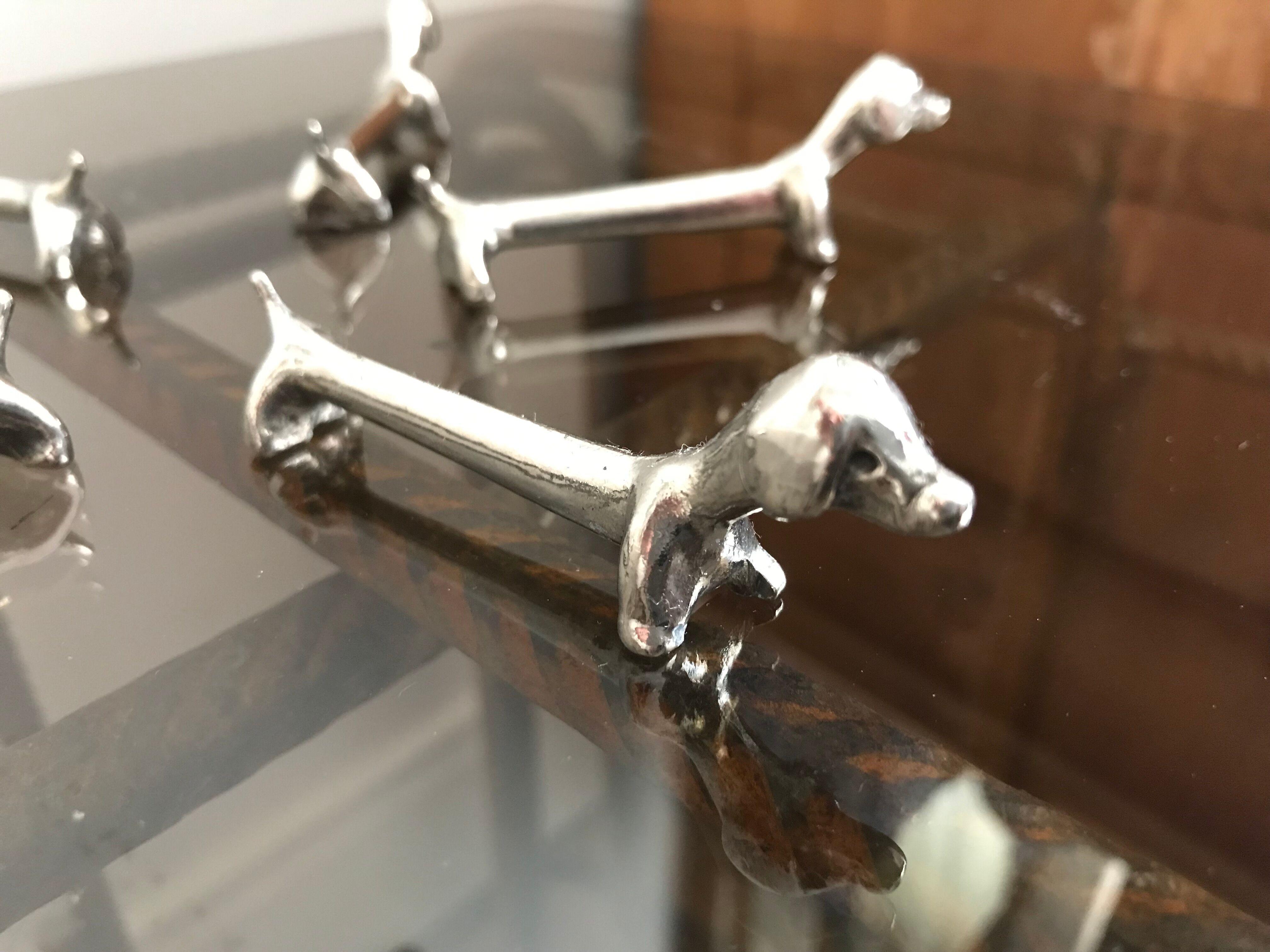 Basset knife holder in silver metal